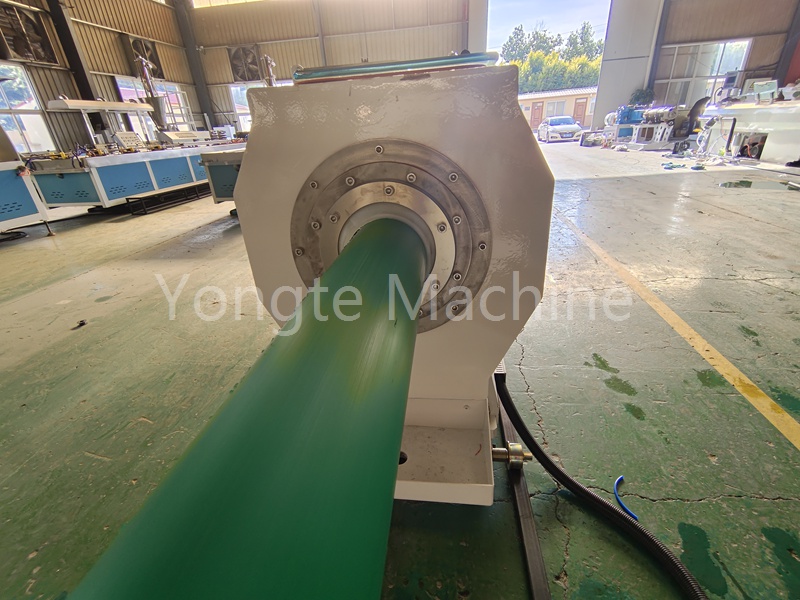 75-250mm high-speed PE pipe extrusion equipment