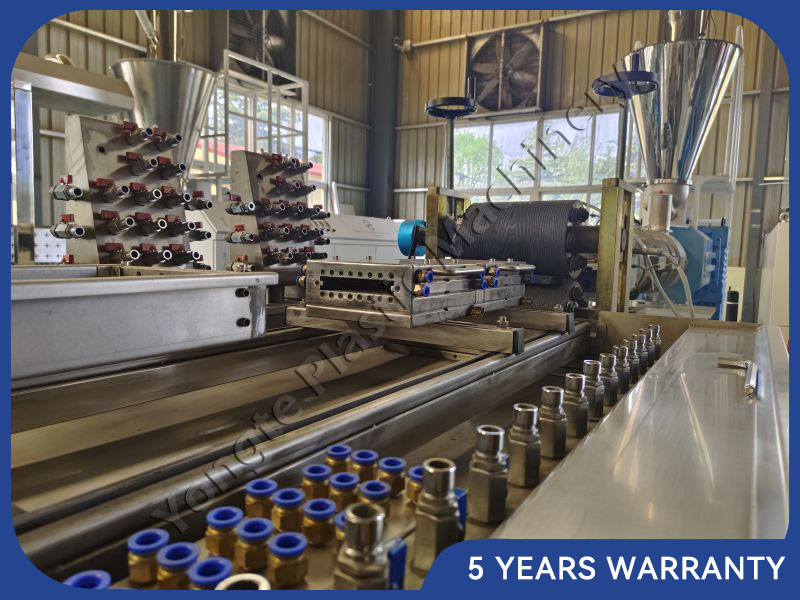 WPC Decking Production Machine